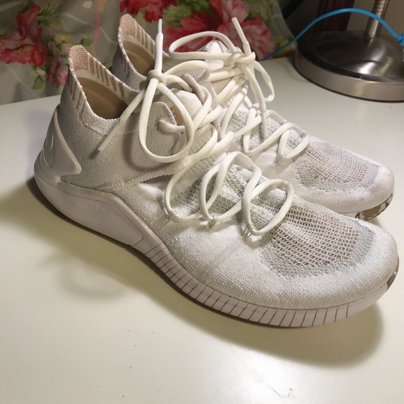 Nike Shoes - Nike Free TR Flyknit 3